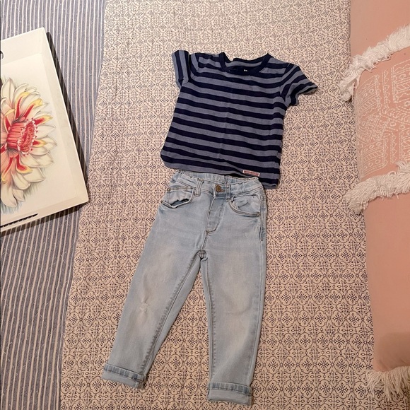 Hudson tee + Zara jeans bundle - Picture 2 of 7